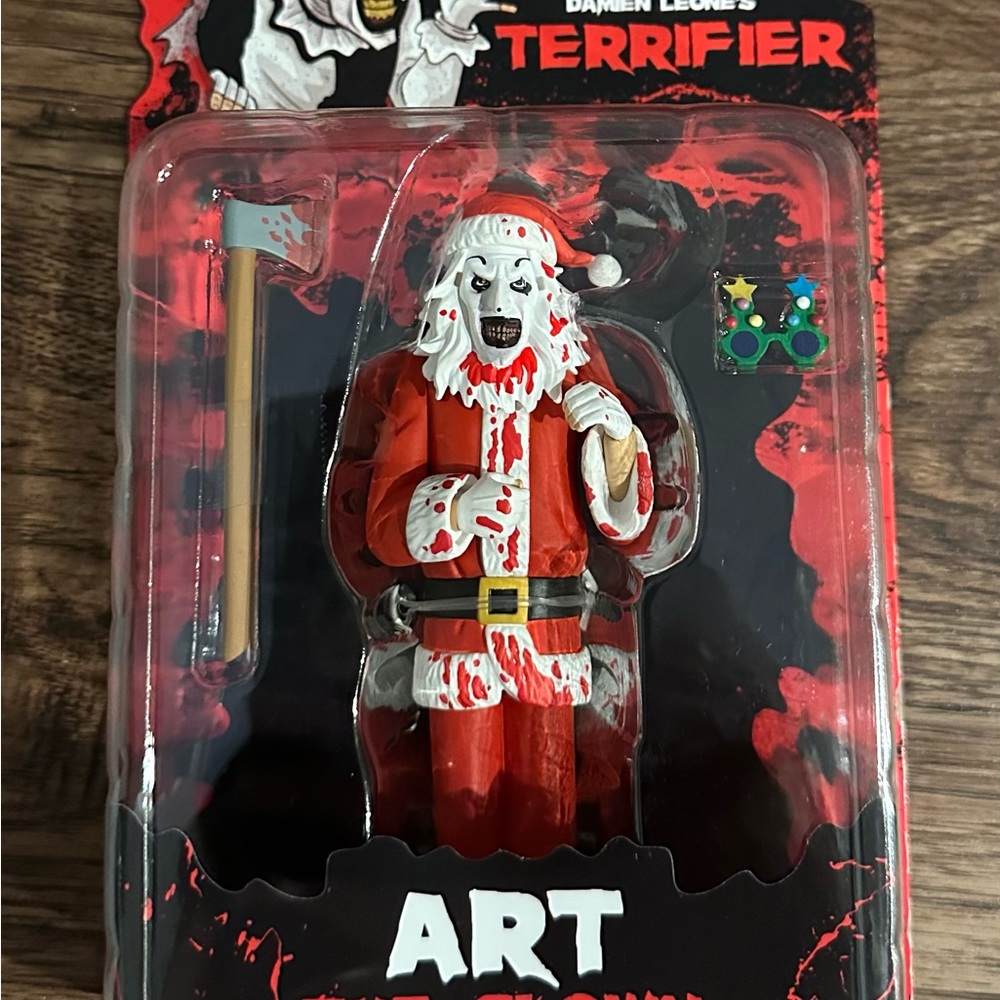 Toony Terrors Terrifier Art the Clown Santa Bloody Suit NECA In Hand